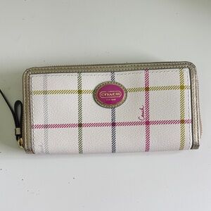 Coach PEYTON Zip Around White Plaid Wallet with Multicolor Accents NWT